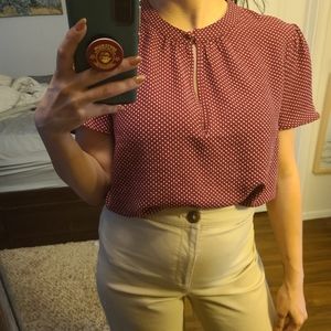 NWOT F21 keyhole polka dot burgundy top